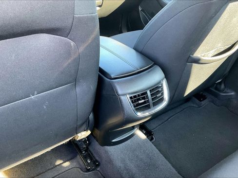 Used 2023 Chevrolet Malibu LT image 10