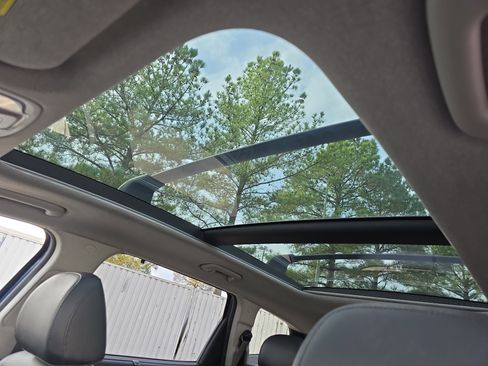 Used 2020 Hyundai Santa Fe Limited image 31