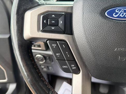 Used 2018 Ford F150 Platinum w/ Equipment Group 701A Luxury AWD/4WD image 13