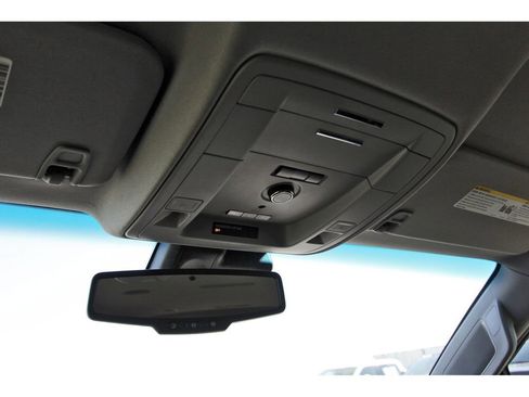 Used 2018 Chevrolet Tahoe LT w/ Luxury Package image 11