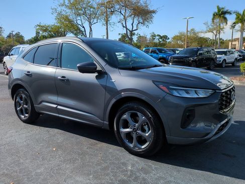 Used 2023 Ford Escape ST-Line Select w/ Tech Pack #2 image 2