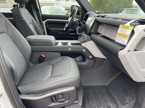 New 2026 Land Rover Defender 110 S AWD/4WD image 20