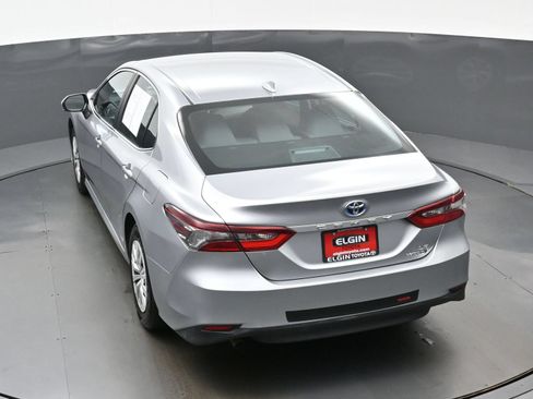 Used 2022 Toyota Camry LE FWD image 40