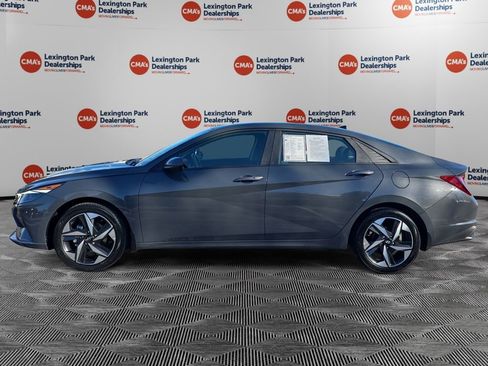 Certified 2023 Hyundai Elantra SEL w/ Convenience Package image 4