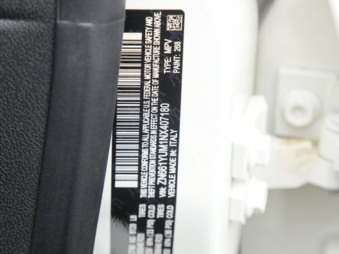 Certified 2022 Maserati Levante Modena image 26