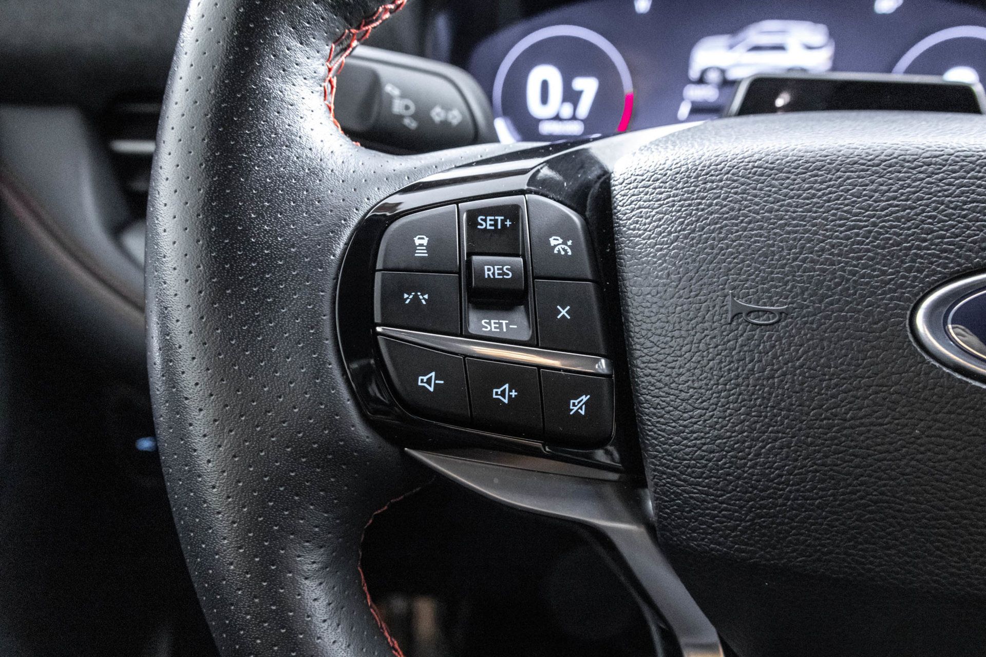 Used 2025 Ford Explorer ST-Line AWD/4WD image 26