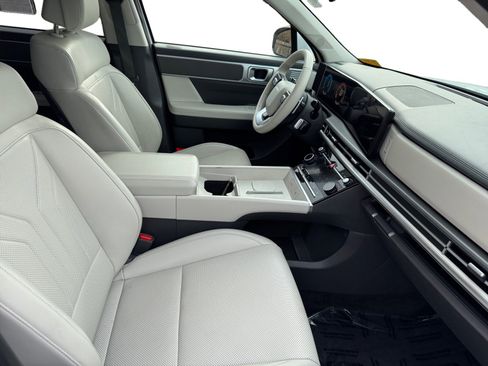 Certified 2025 Hyundai Santa Fe SEL image 15