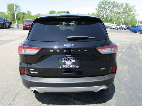 Used 2022 Ford Escape SE w/ Convenience Package FWD image 5