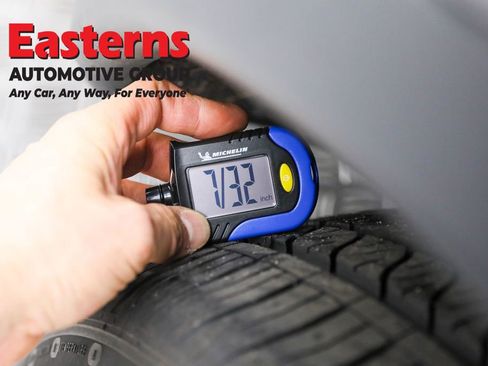 Used 2020 Tesla Model Y Long Range image 25