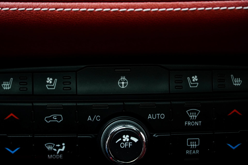 Used 2024 Dodge Durango SRT AWD/4WD image 27