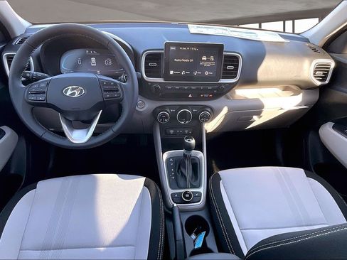 New 2026 Hyundai Venue SEL FWD image 5
