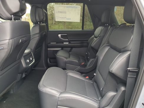 New 2026 Ford Expedition Max Platinum w/ Stealth Appearance Package AWD/4WD image 12