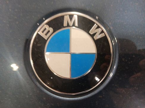 Used 2025 BMW 330i xDrive Sedan w/ Premium Package AWD/4WD image 19