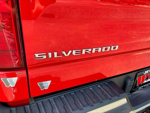 Used 2019 Chevrolet Silverado 1500 LT w/ All-Star Edition AWD/4WD image 24