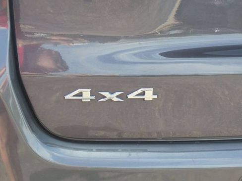 Used 2024 Jeep Compass Limited AWD/4WD image 10