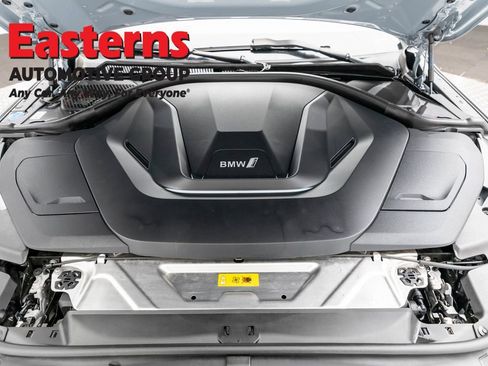 Used 2023 BMW i4 eDrive40 w/ M Sport Package image 7