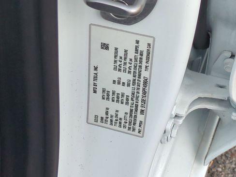 Used 2023 Tesla Model 3 Standard Range RWD image 32