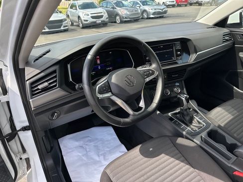 Used 2024 Volkswagen Jetta S image 14