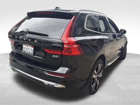Used 2023 Volvo XC60 B5 Plus w/ Climate Package AWD/4WD image 3