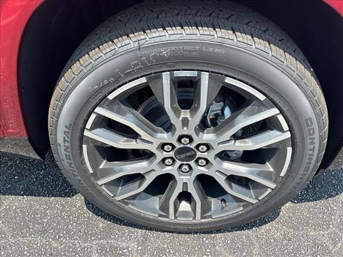 New 2026 GMC Acadia Denali Ultimate FWD image 16