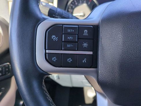 Used 2024 Ford Expedition Limited image 19