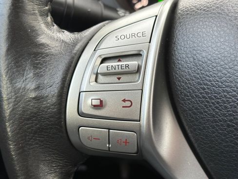 Used 2017 Nissan Altima 2.5 SV w/ Convenience Package image 17