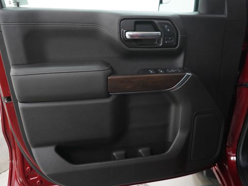 Used 2019 GMC Sierra 1500 SLT AWD/4WD image 21