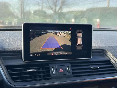 Used 2020 Audi Q5 2.0T Premium Plus w/ Premium Plus Package image 19