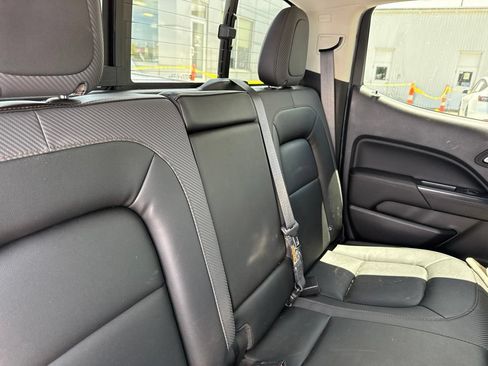 Used 2022 GMC Canyon AT4 w/ Trailering Package AWD/4WD image 17