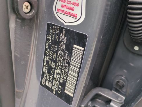 Used 2025 Hyundai Venue SEL FWD image 34