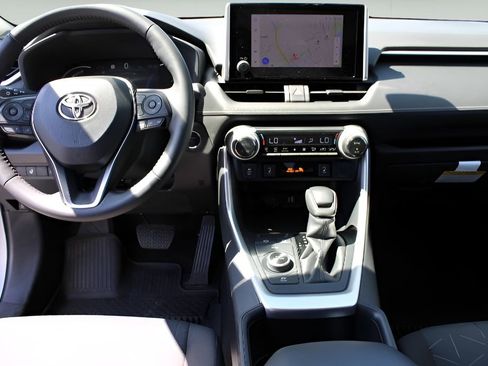 Used 2024 Toyota RAV4 XLE w/ Convenience Package AWD/4WD image 9