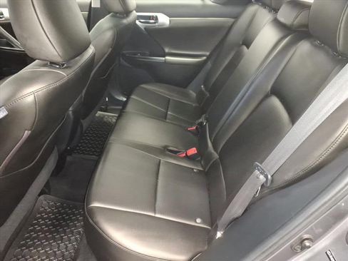 Used 2012 Lexus CT 200h image 18