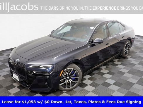 Certified 2025 BMW 750e xDrive 750e xDrive w/ Premium Package image 2