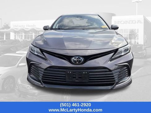 Used 2024 Toyota Camry LE FWD image 8