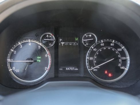 Used 2023 Lexus GX 460 Premium image 11