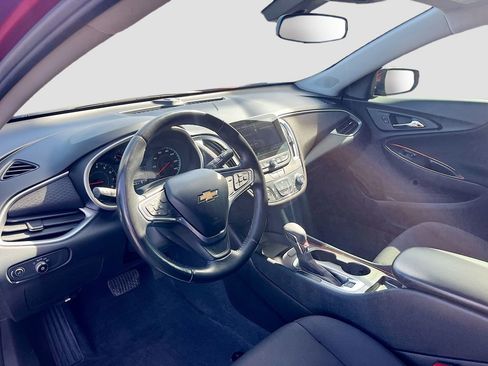 Used 2022 Chevrolet Malibu RS FWD image 9