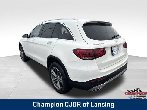 Used 2022 Mercedes-Benz GLC 300 4MATIC image 3