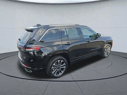 Used 2022 Jeep Grand Cherokee Overland w/ Luxury Tech Group IV image 5