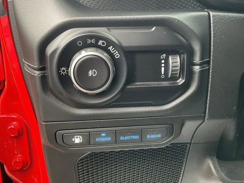 Used 2024 Jeep Wrangler Unlimited Rubicon 4xe image 15