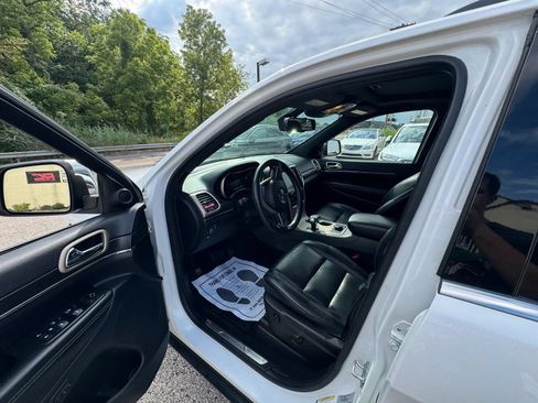 Used 2015 Jeep Grand Cherokee Limited AWD/4WD image 9