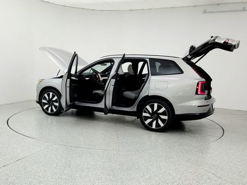 New 2025 Volvo EX90 Ultra w/ Protection Package Premier image 12
