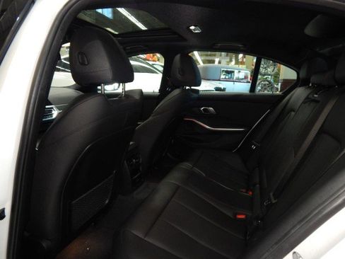 Used 2021 BMW 330i xDrive Sedan w/ Premium Package image 33