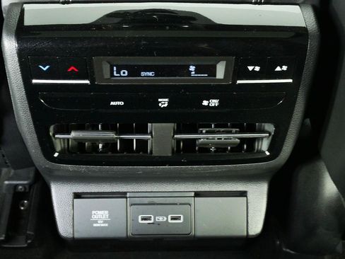 Used 2023 Acura MDX w/ Technology Package AWD/4WD image 18
