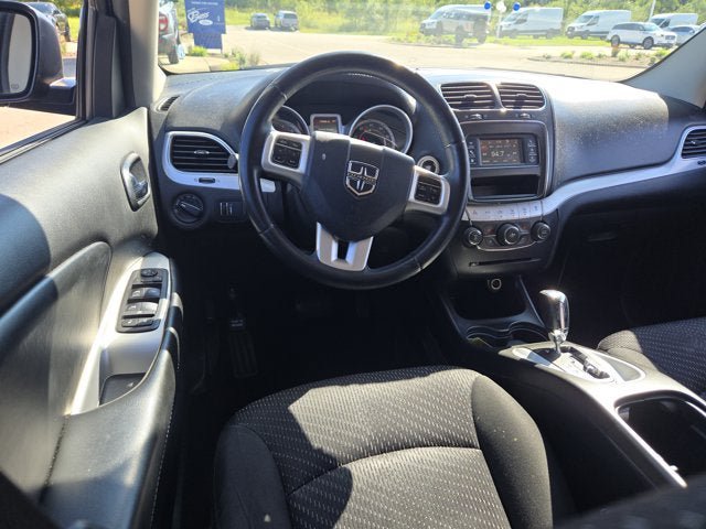 Used 2017 Dodge Journey SE w/ Flexible Seating Group FWD image 18