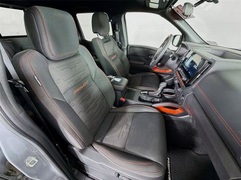 Used 2025 Nissan Frontier PRO-4X w/ Pro Convenience Package image 28