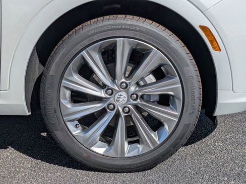 New 2026 Buick Envista Avenir image 11