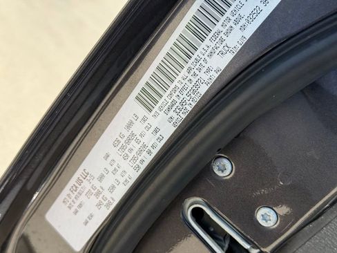 Used 2015 RAM 2500 Laramie image 12