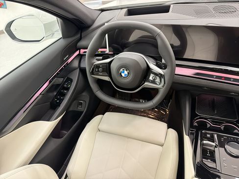 New 2027 BMW 530i RWD image 27