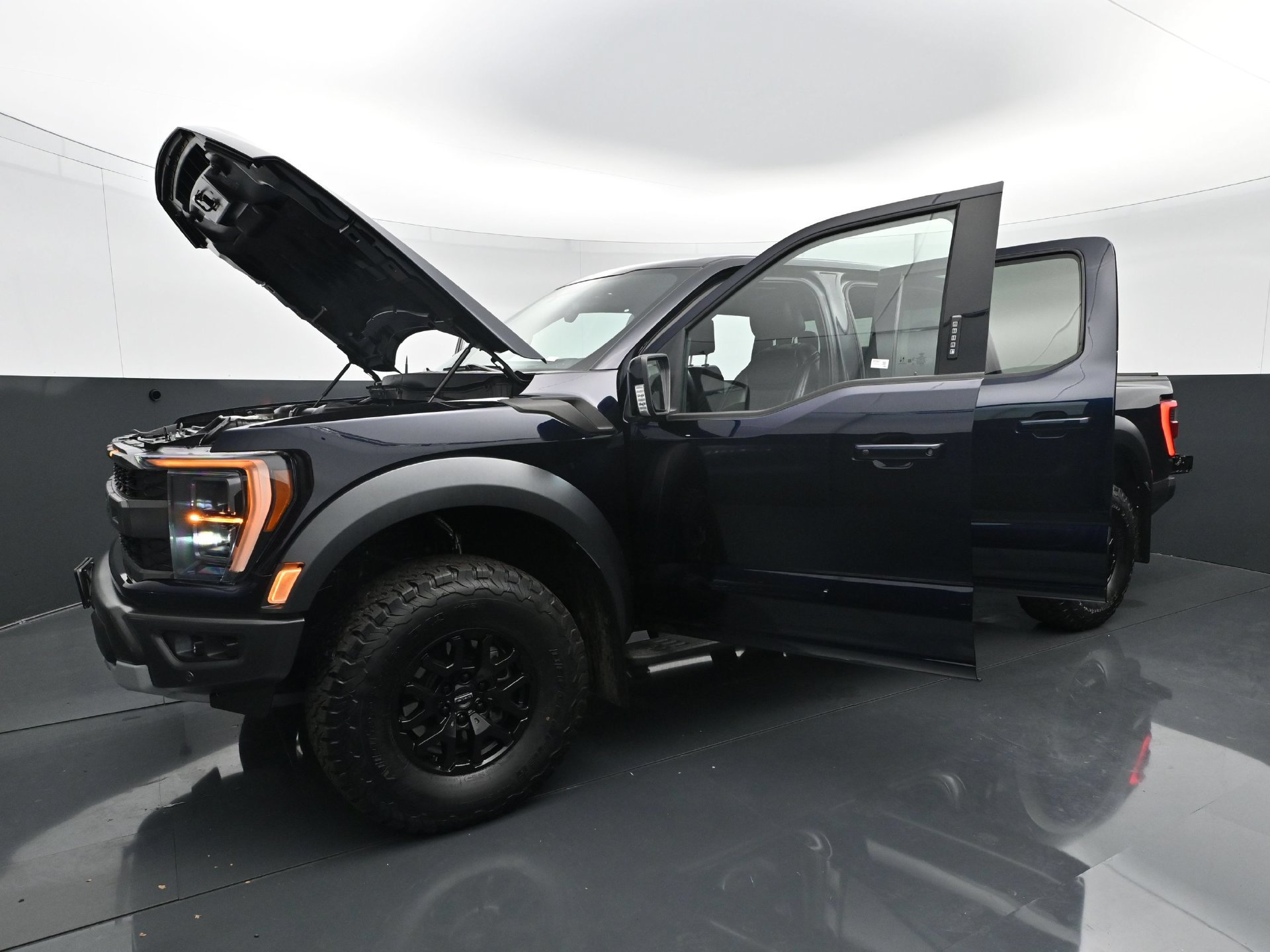 Used 2021 Ford F150 Raptor w/ Equipment Group 801A High AWD/4WD image 30