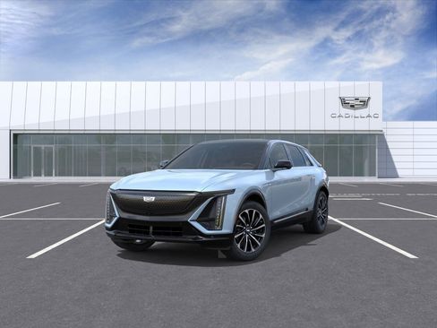 New 2026 Cadillac Lyriq Sport w/ LPO, Floor Liner Package AWD/4WD image 39